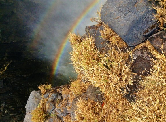 Devil's Bathtub