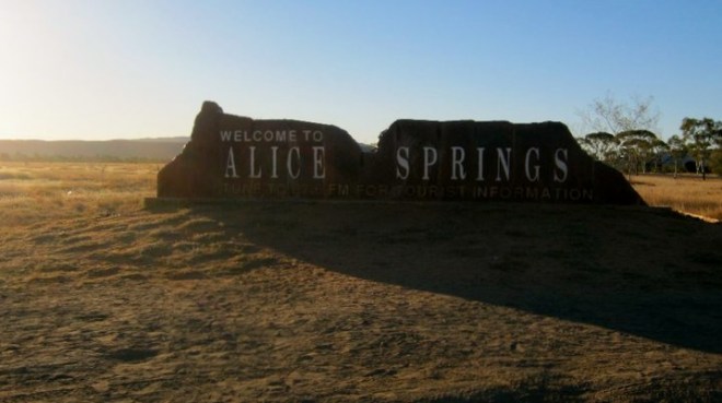 FOTTLES-TRAVELS-welcome-to-alice-springs