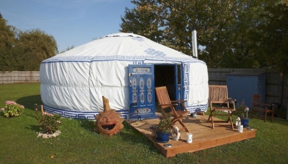 21ft Luxury Mongolian Yurt private Hot Tub with beautiful lake views
